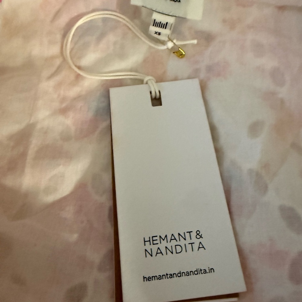 HEMANT & NANDITA Pink and Ivory Tie-Tag Dress with Floral Print - Picture 2 of 2